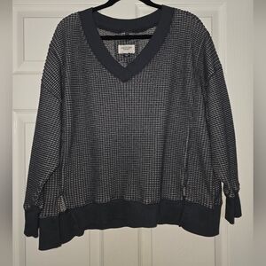 Moving Sale! { American Eagle Big Hug Oversized Knit Navy Sweater Size M